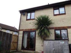 1 Bedroom End of Ter...